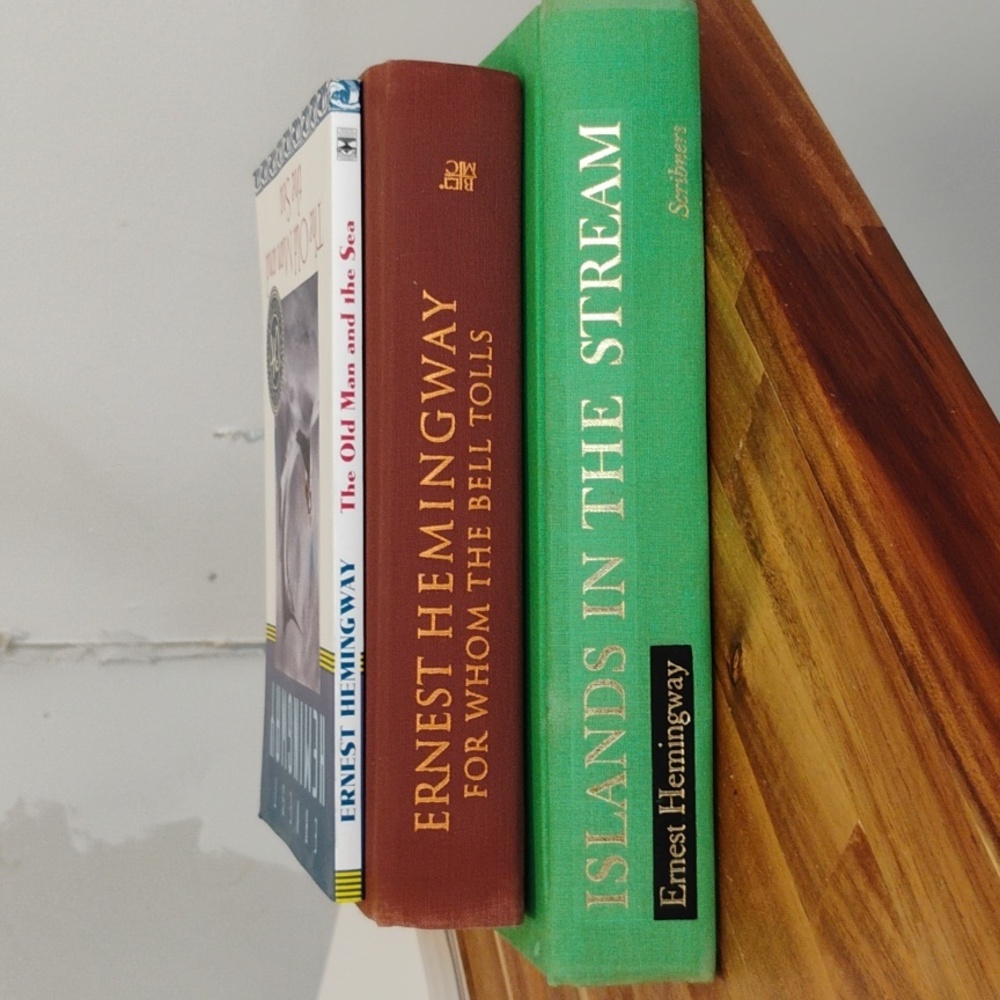 Ernest Hemingway | 3 Classic Novels